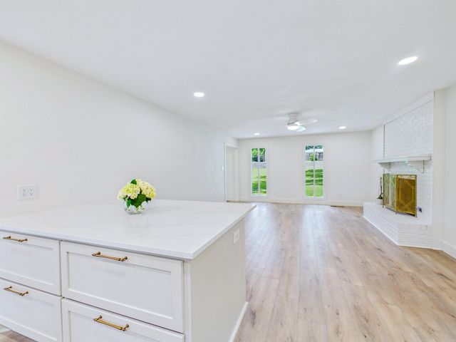 3301 N Rodney Parham Road, Little Rock, AR 72212