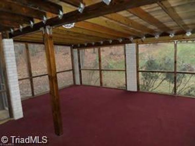 125 Florida Avenue, Mount Airy, NC 27030