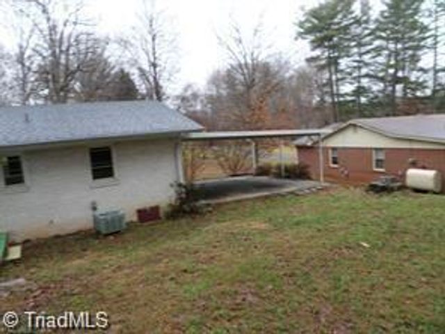 125 Florida Avenue, Mount Airy, NC 27030