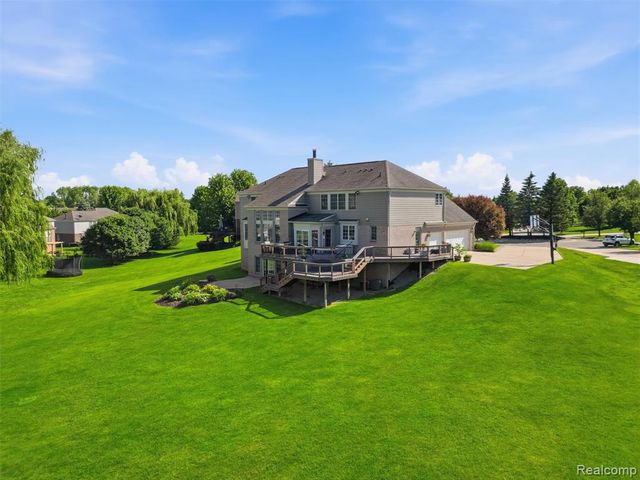 5631 Skye Court, Rochester, MI 48306