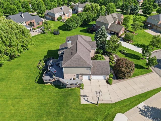 5631 Skye Court, Rochester, MI 48306