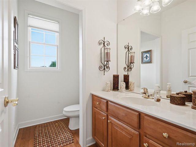 5631 Skye Court, Rochester, MI 48306