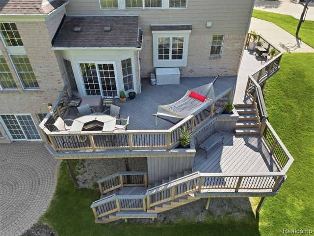 5631 Skye Court, Rochester, MI 48306