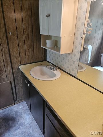 8137 Grant Avenue Road, Sennett, NY 13166