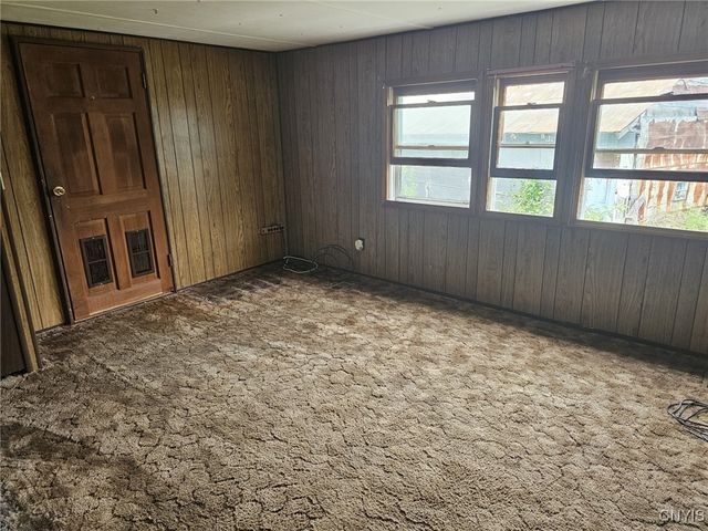 8137 Grant Avenue Road, Sennett, NY 13166