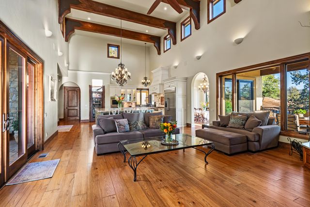 766 Meridian Road, Eagle Point, OR 97524