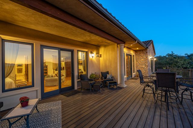 766 Meridian Road, Eagle Point, OR 97524