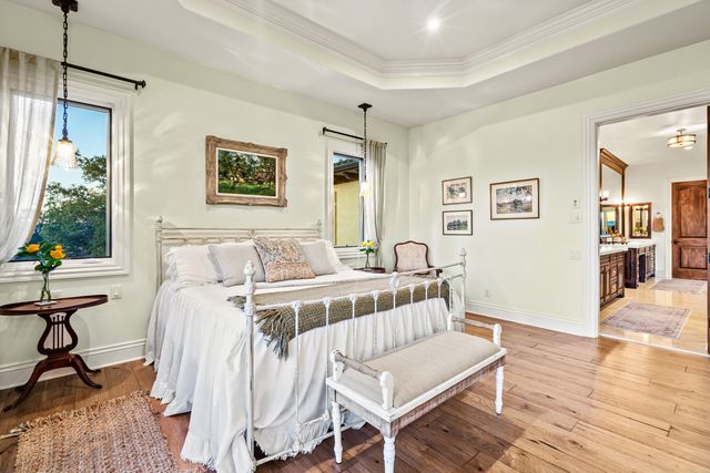 766 Meridian Road, Eagle Point, OR 97524