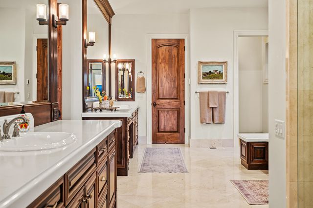 766 Meridian Road, Eagle Point, OR 97524