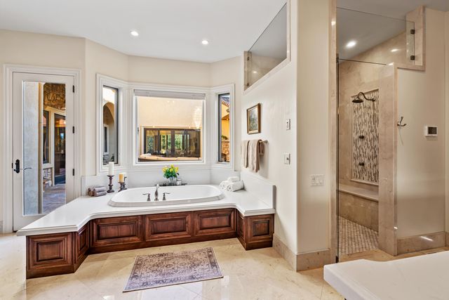 766 Meridian Road, Eagle Point, OR 97524