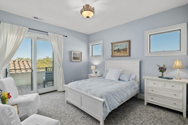 766 Meridian Road, Eagle Point, OR 97524