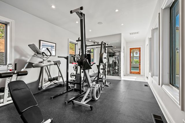 766 Meridian Road, Eagle Point, OR 97524