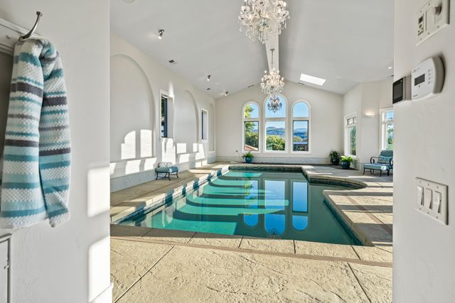 766 Meridian Road, Eagle Point, OR 97524