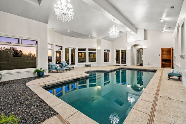 766 Meridian Road, Eagle Point, OR 97524