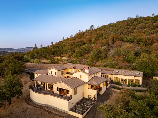 766 Meridian Road, Eagle Point, OR 97524