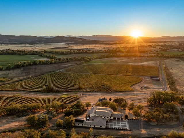 766 Meridian Road, Eagle Point, OR 97524