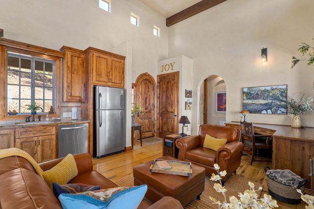 766 Meridian Road, Eagle Point, OR 97524