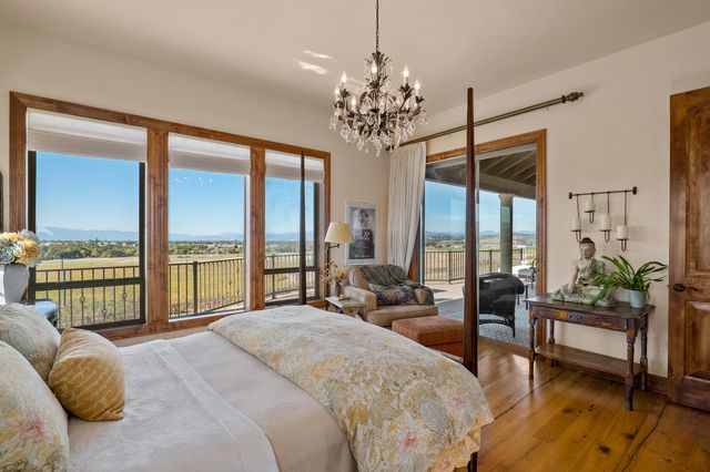 766 Meridian Road, Eagle Point, OR 97524