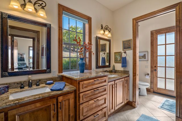 766 Meridian Road, Eagle Point, OR 97524