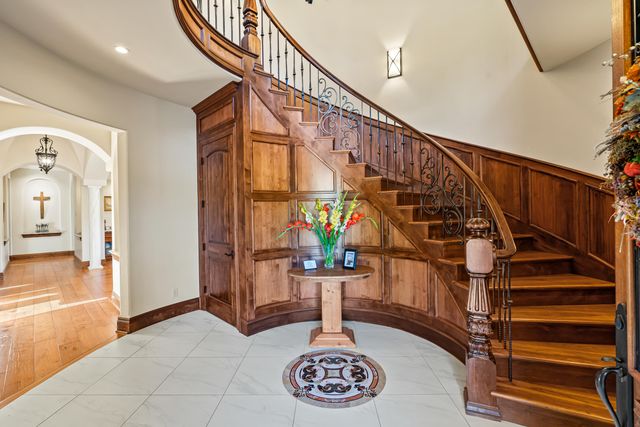 766 Meridian Road, Eagle Point, OR 97524