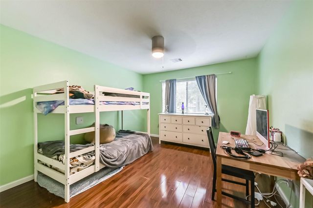 3319 Woodland View Drive, Houston, TX 77345