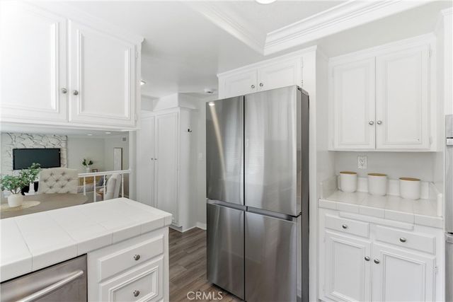 6862 Defiance Drive, Huntington Beach, CA 92647