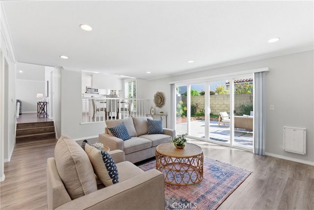 6862 Defiance Drive, Huntington Beach, CA 92647