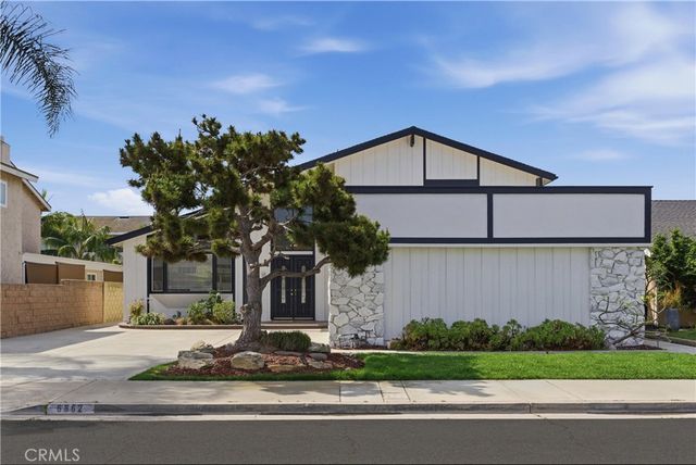 6862 Defiance Drive, Huntington Beach, CA 92647