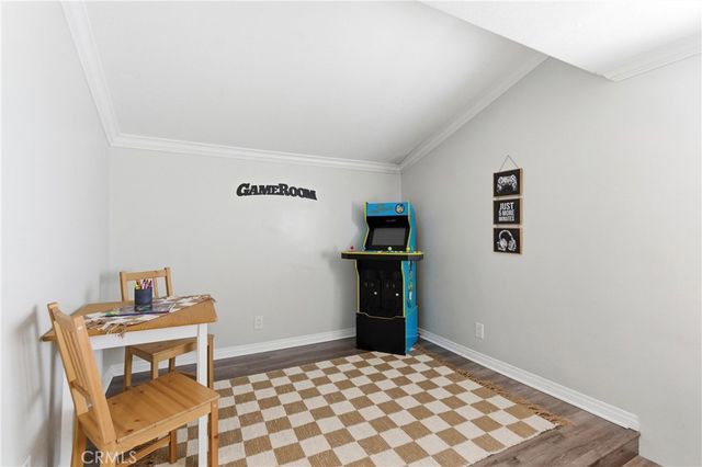 6862 Defiance Drive, Huntington Beach, CA 92647