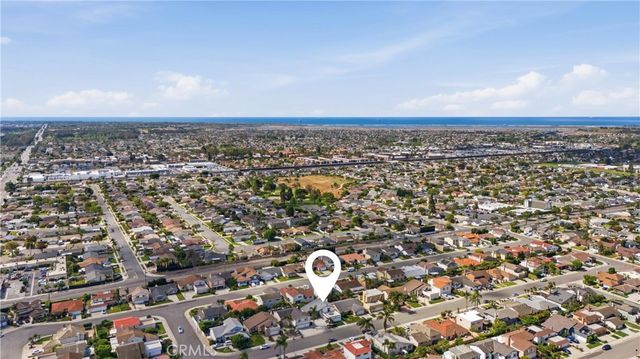 6862 Defiance Drive, Huntington Beach, CA 92647