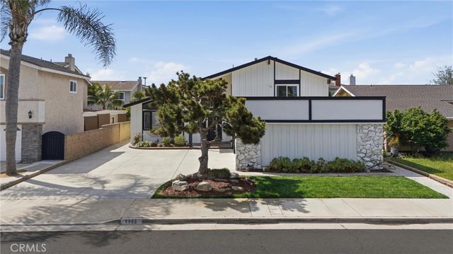 6862 Defiance Drive, Huntington Beach, CA 92647