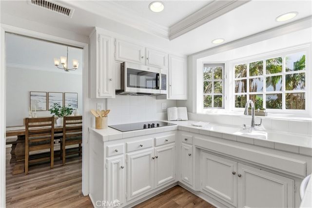 6862 Defiance Drive, Huntington Beach, CA 92647