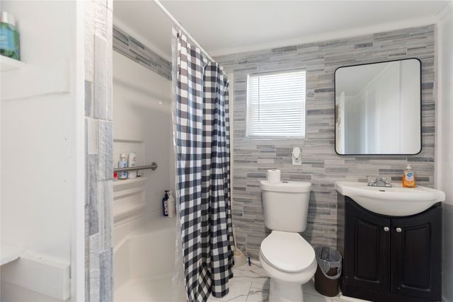 300 S Wall Street, Itasca, TX 76055
