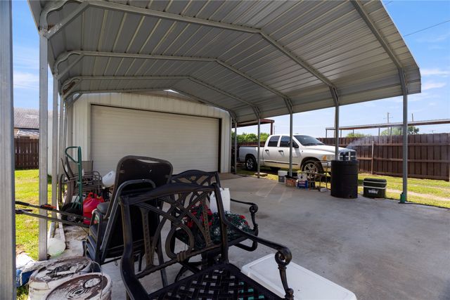 300 S Wall Street, Itasca, TX 76055