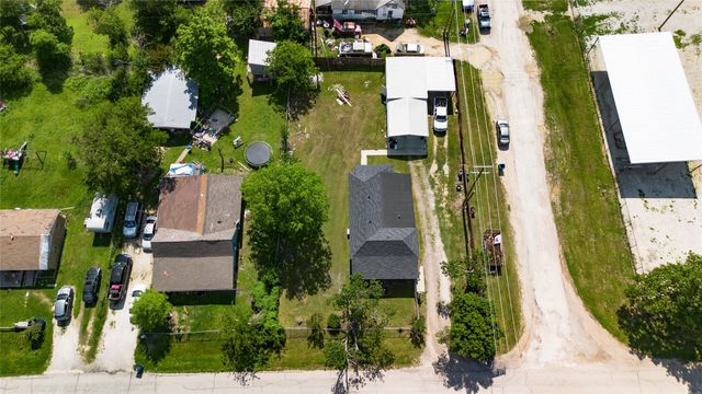 300 S Wall Street, Itasca, TX 76055