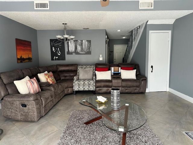 12737 WESTHAMPTON Circle, Wellington, FL 33414