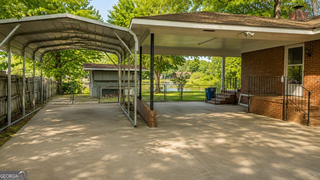 329 Edgewater Drive, Macon, GA 31220
