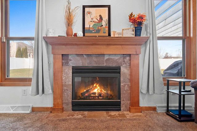 2402 OLD IVY ROAD, De Pere, WI 54115