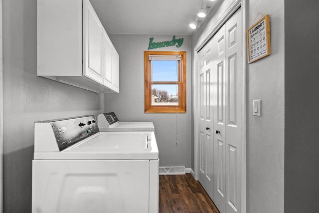 2402 OLD IVY ROAD, De Pere, WI 54115