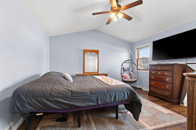 2402 OLD IVY ROAD, De Pere, WI 54115