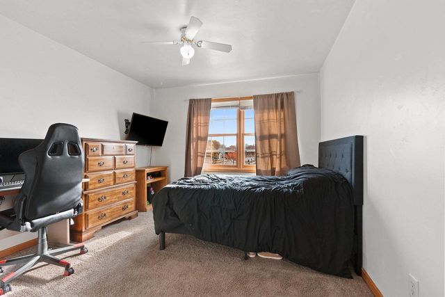 2402 OLD IVY ROAD, De Pere, WI 54115