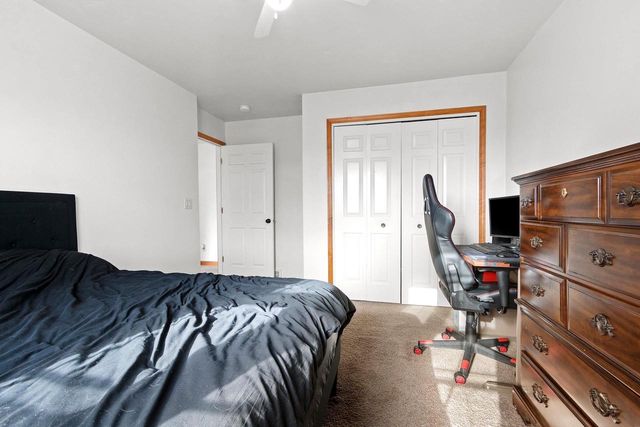 2402 OLD IVY ROAD, De Pere, WI 54115