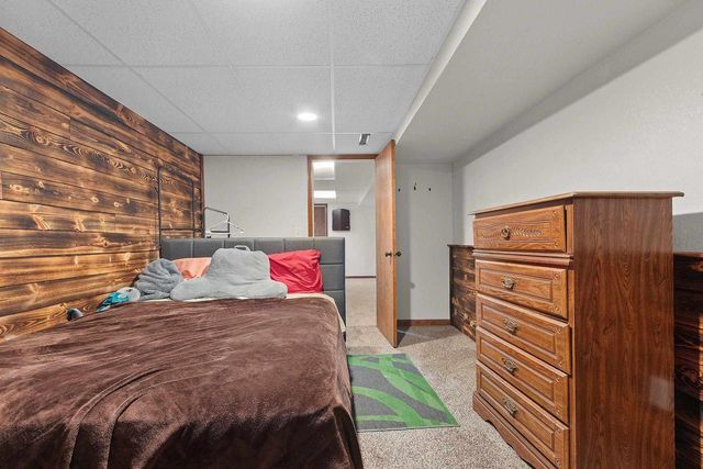 2402 OLD IVY ROAD, De Pere, WI 54115