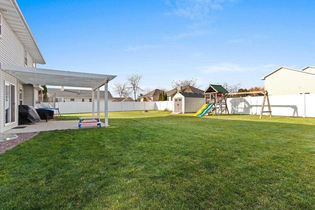 2402 OLD IVY ROAD, De Pere, WI 54115