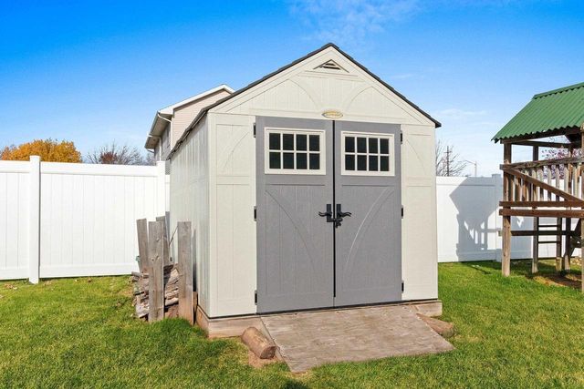 2402 OLD IVY ROAD, De Pere, WI 54115