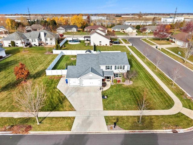 2402 OLD IVY ROAD, De Pere, WI 54115