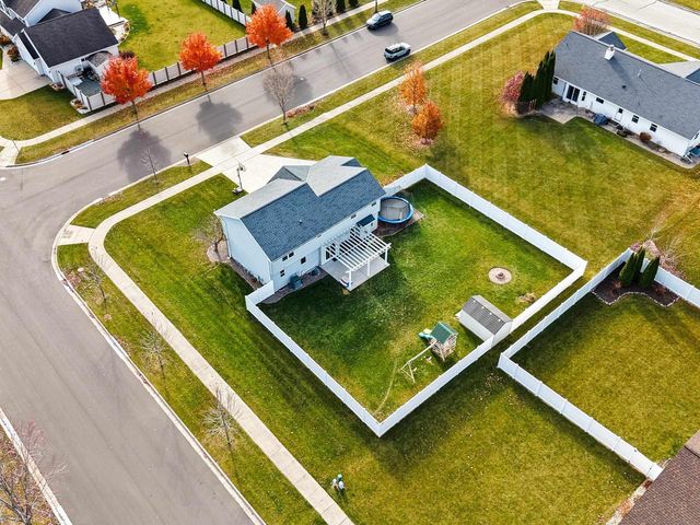 2402 OLD IVY ROAD, De Pere, WI 54115