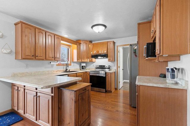 2402 OLD IVY ROAD, De Pere, WI 54115