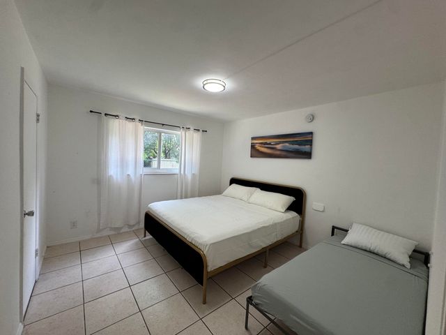 811 SE 16TH Street 106, Fort Lauderdale, FL 33316