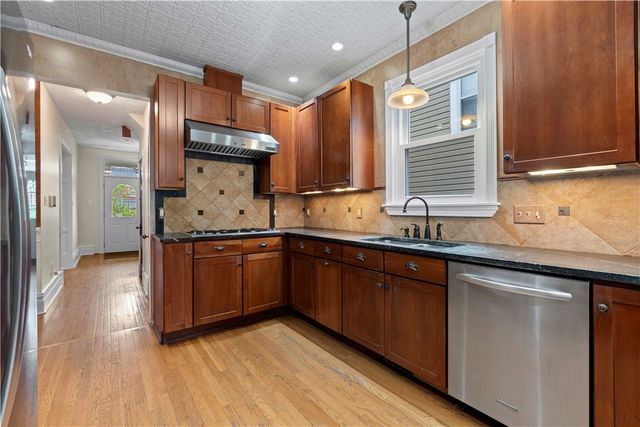 361 Library PLACE, Oakmont, PA 15139